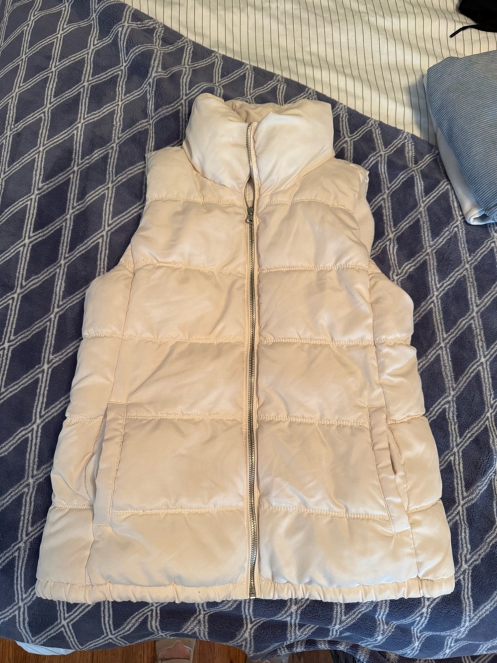 Old Navy Cream Quilted Vest with Zip